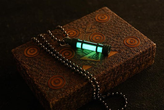 TEC Accessories A3 Embrite Glow Fob｜蓄光キーチェーン・グリーン