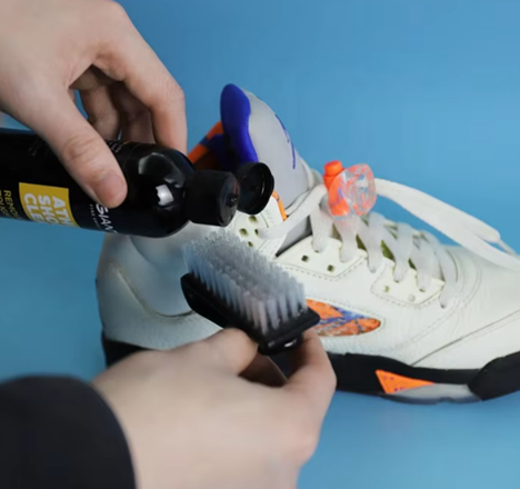 GIANT シューケアセット スニーカークリーナー 防水スプレー 消臭 ブラシ クロス付き 靴クリーナー シューズケアセット