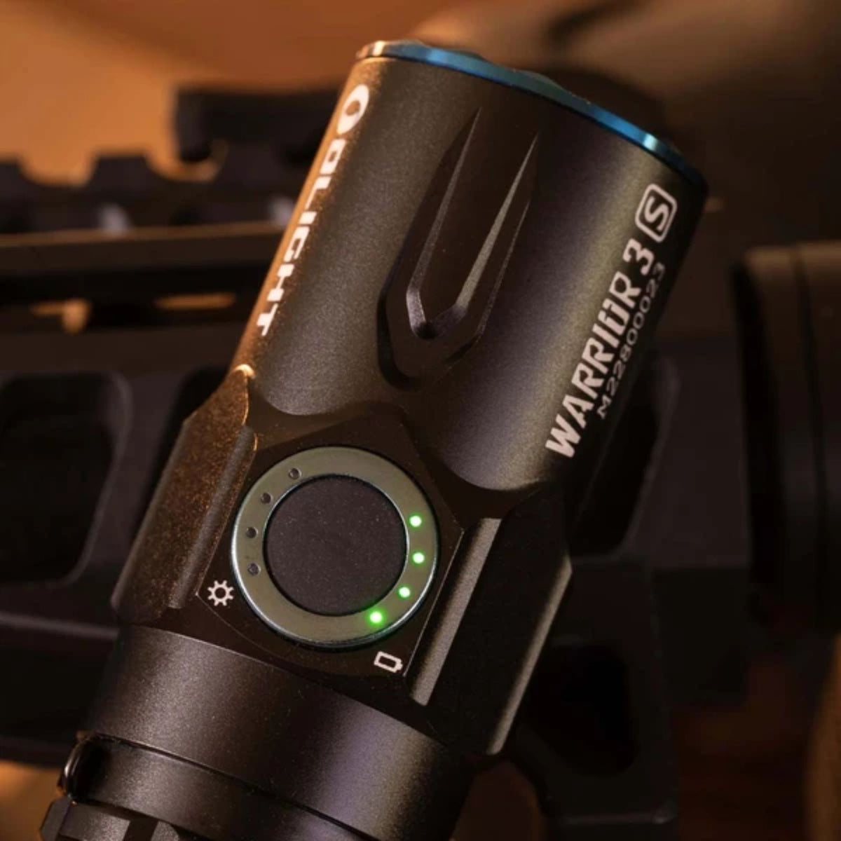 Olight Warrior 3S 充電式LEDライト｜最大2,300lm・300m照射